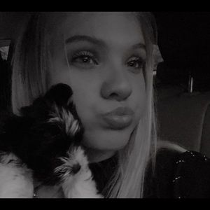 Meet your Posher, Abby